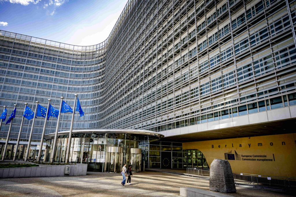 Percheziții la sediile Parlamentului European într-o anchetă privind suspiciuni de fraudă cu fonduri UE