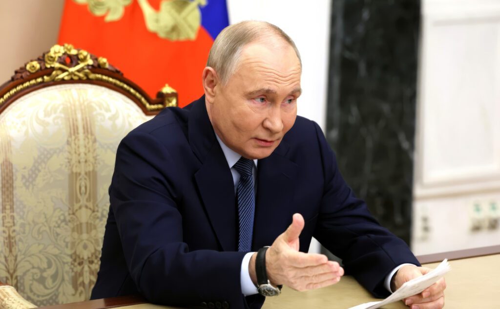 Putin, Deschis la Negocieri Necondiționate cu Ucraina, Conform Kremlinului, Îi Dezvăluie Trimisului SUA Disponibilitatea pentru Dialog Direct