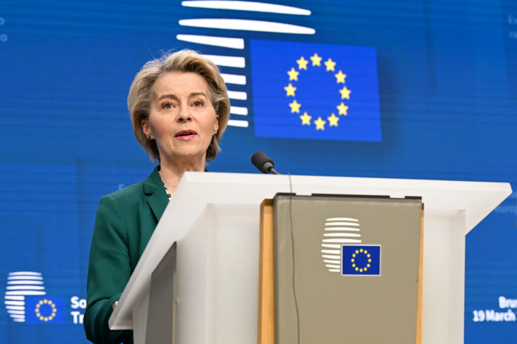 Șansa Europei de a stabili noi acorduri comerciale globale după tarifele lui Trump și de a redefini ordinea economică mondială