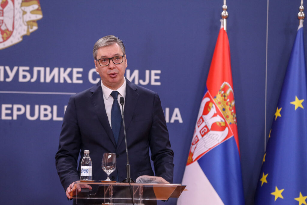Vučić Promite Stabilitate și Creștere Economică după Criza Politică și Protestele Anti-Corupție