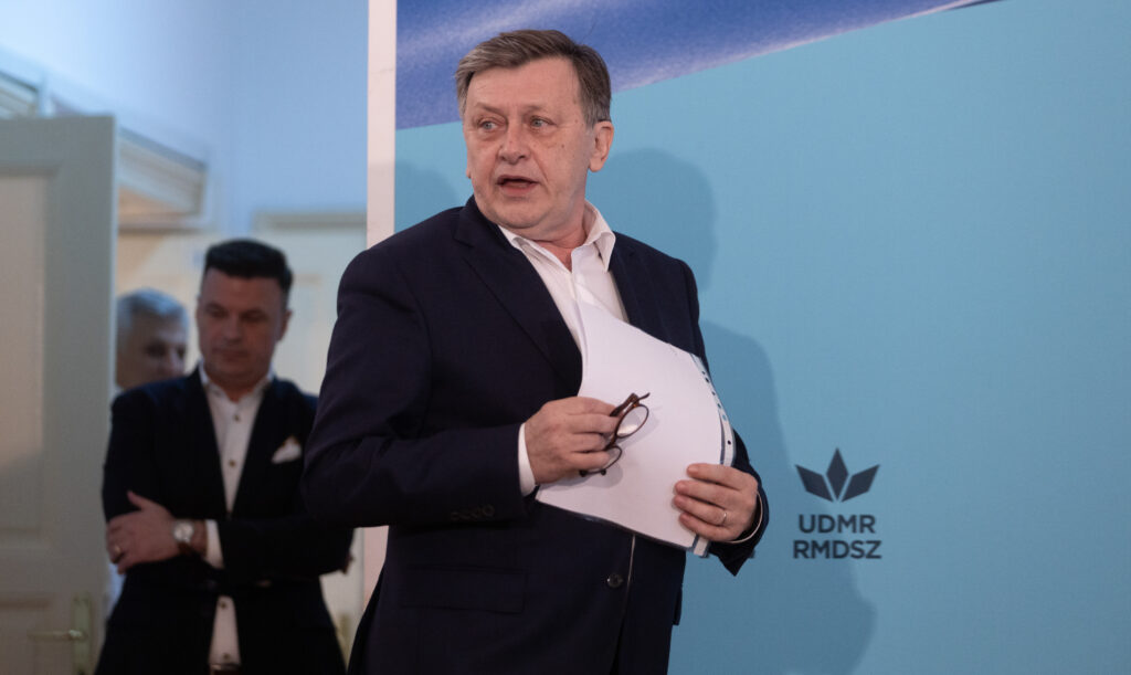 Luați-i prin eliminare și alegeți înțelept! DecoAncorați în data de 4 și 18 mai: O oportunitate de a influența soarta țării fără a risca pierderi.