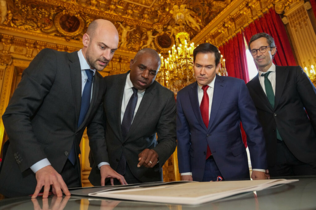 SUA Propun Relaxarea Sancțiunilor împotriva Rusiei, Blocând Totodată Aderarea Ucrainei la NATO - Moscova Ar Păstra Teritoriile Cucerite în Cadrul Viziunii pentru Pace de Lungă Durată a Washingtonului