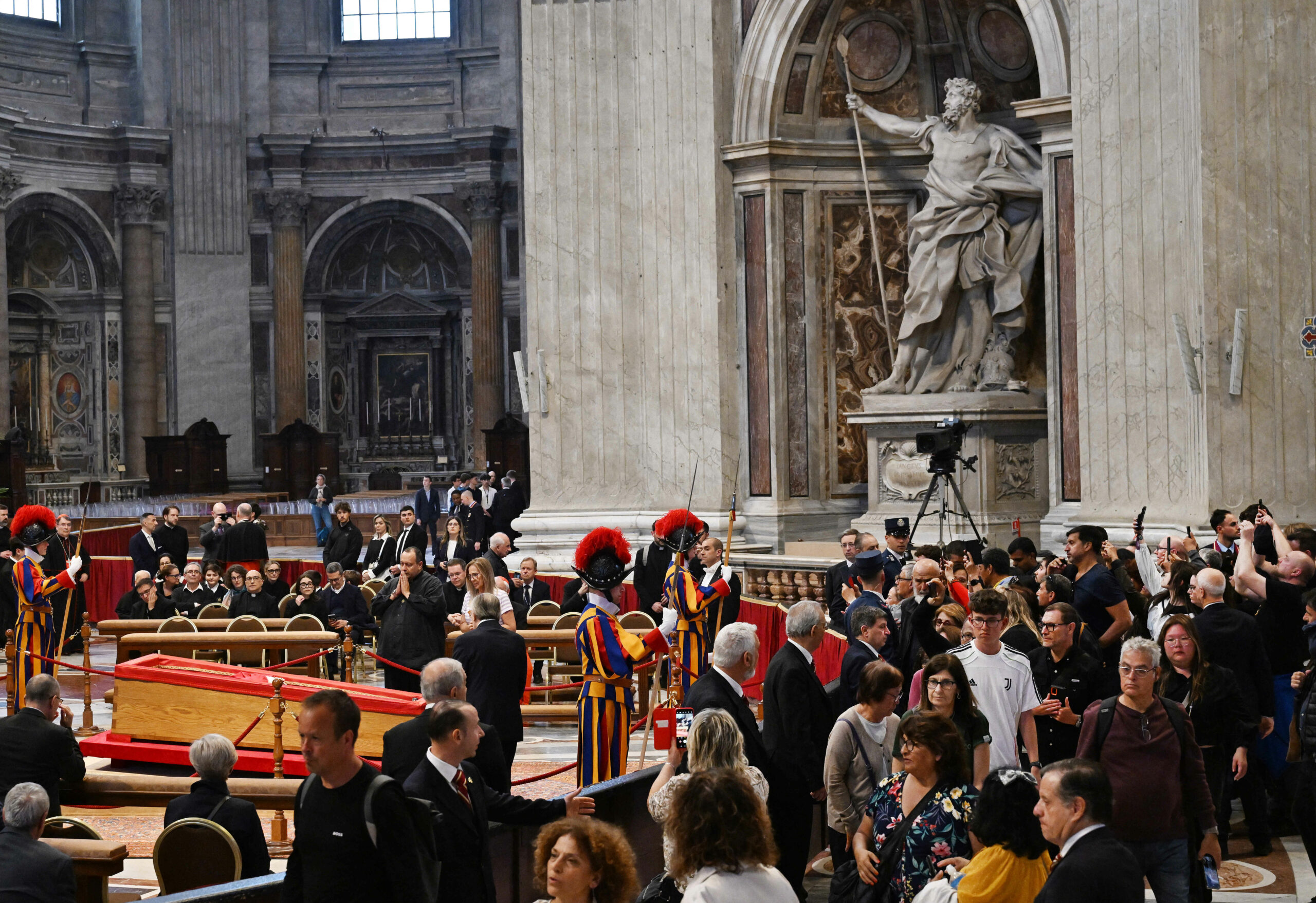 Cine va participa la înmormântarea Papei Francisc? Lista liderilor din lume Cine va participa la înmormântarea Papei Francisc? Lista liderilor din lume