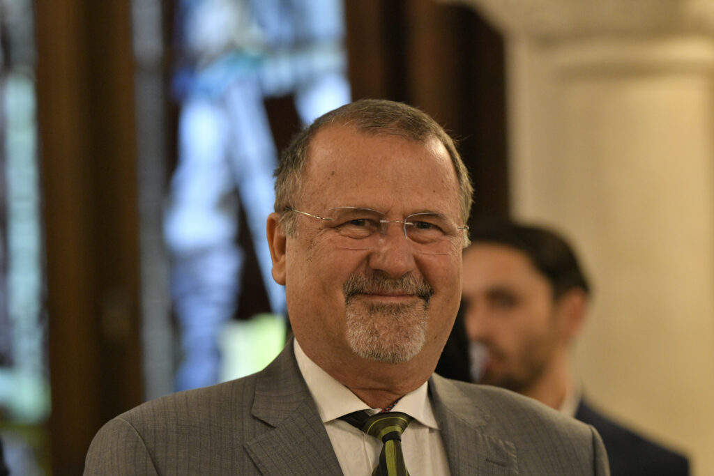 Soluții pentru deficitul bugetar în România de azi