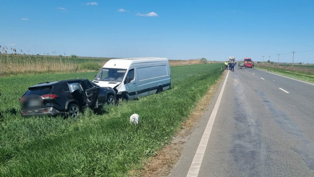 Brăila: Accident cu patru mașini implicate. Traficul este blocat în totalitate