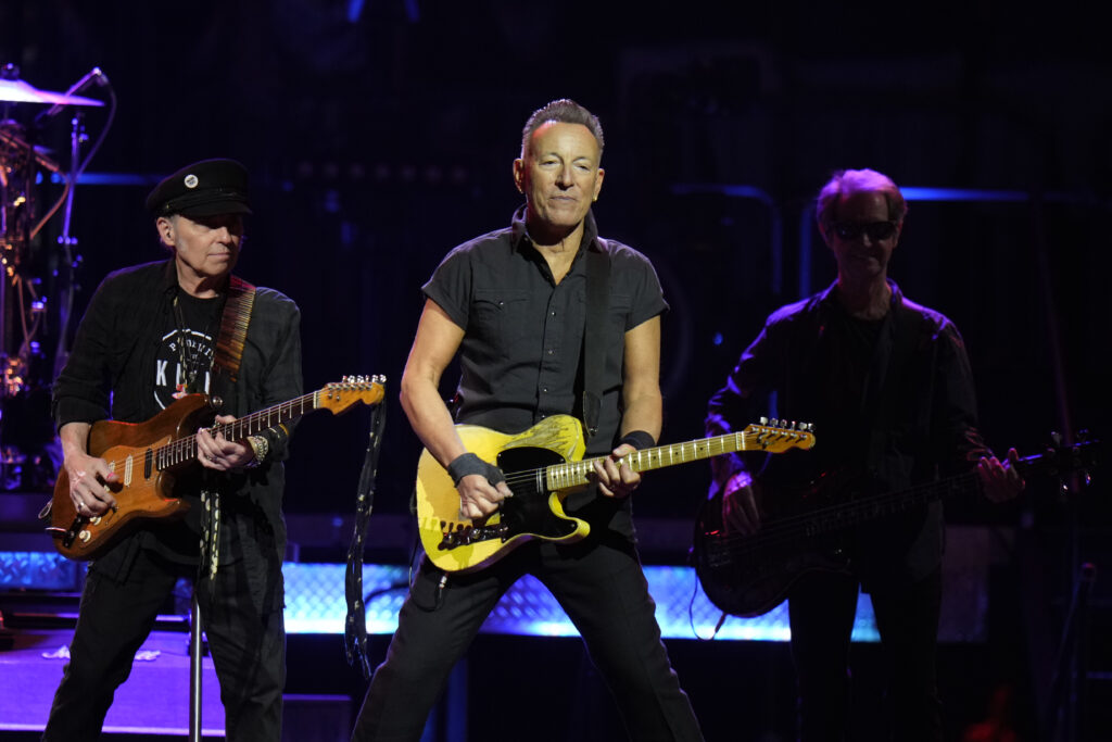 Bruce Springsteen surprinde cu un nou EP plin de critici politice, în urma conflictului cu Trump