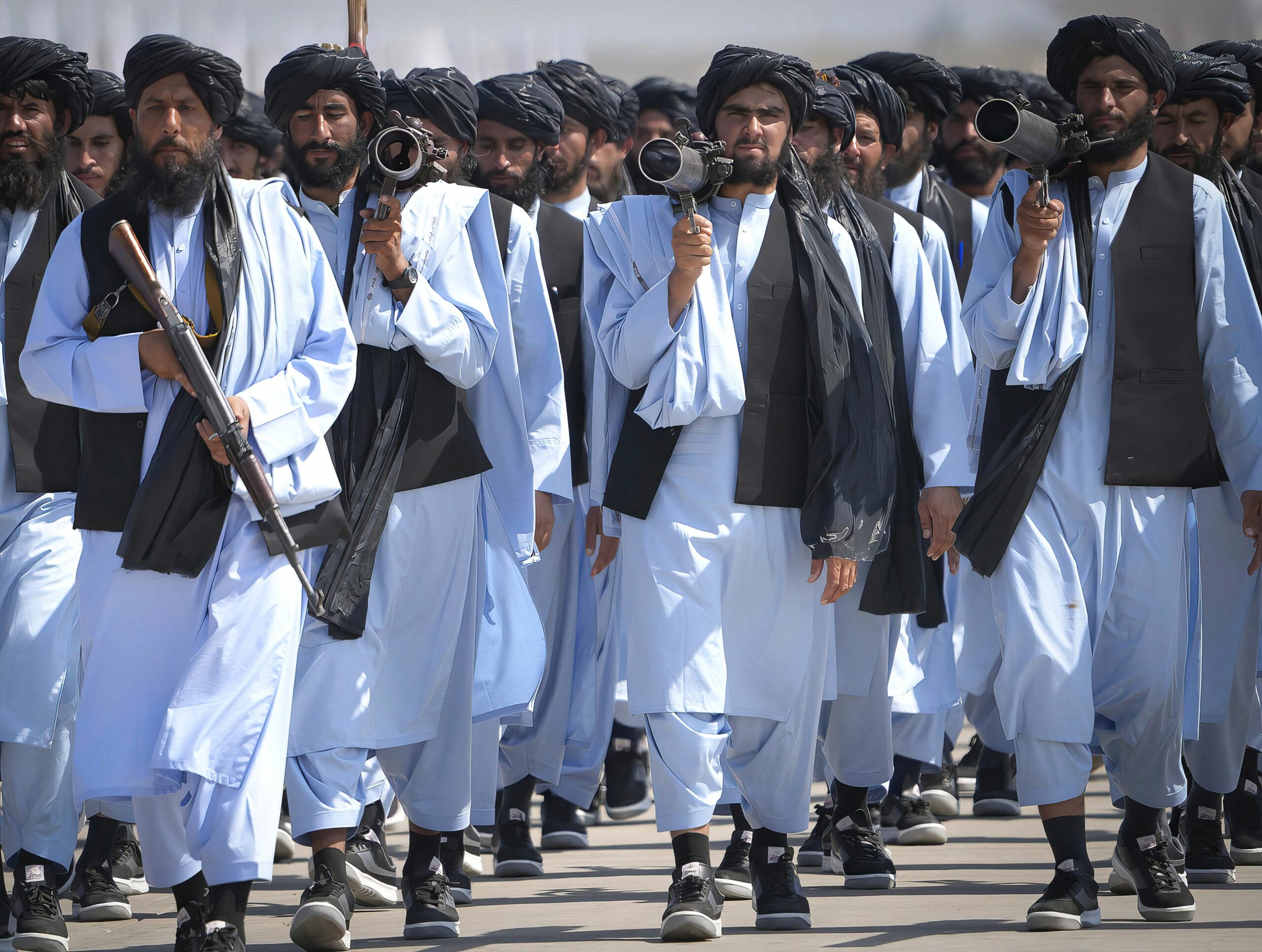 Rusia și-a anunțat sprijinul pentru talibani în lupta cu Statul Islamic din Afganistan