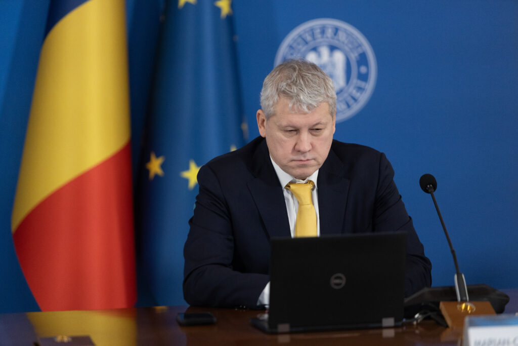 Discuții Ministeriale și Cooperare Guvern-Parlament pentru Reforme Esențiale Sub Conducerea Lui Cătălin Predoiu