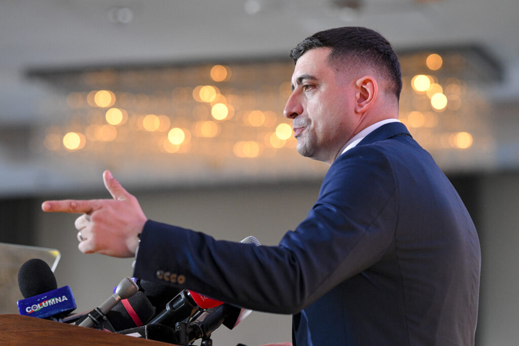 Trump poate fi cheia păcii în Ucraina și oprirea agresiunii ruse, fără concesii teritoriale pentru români.