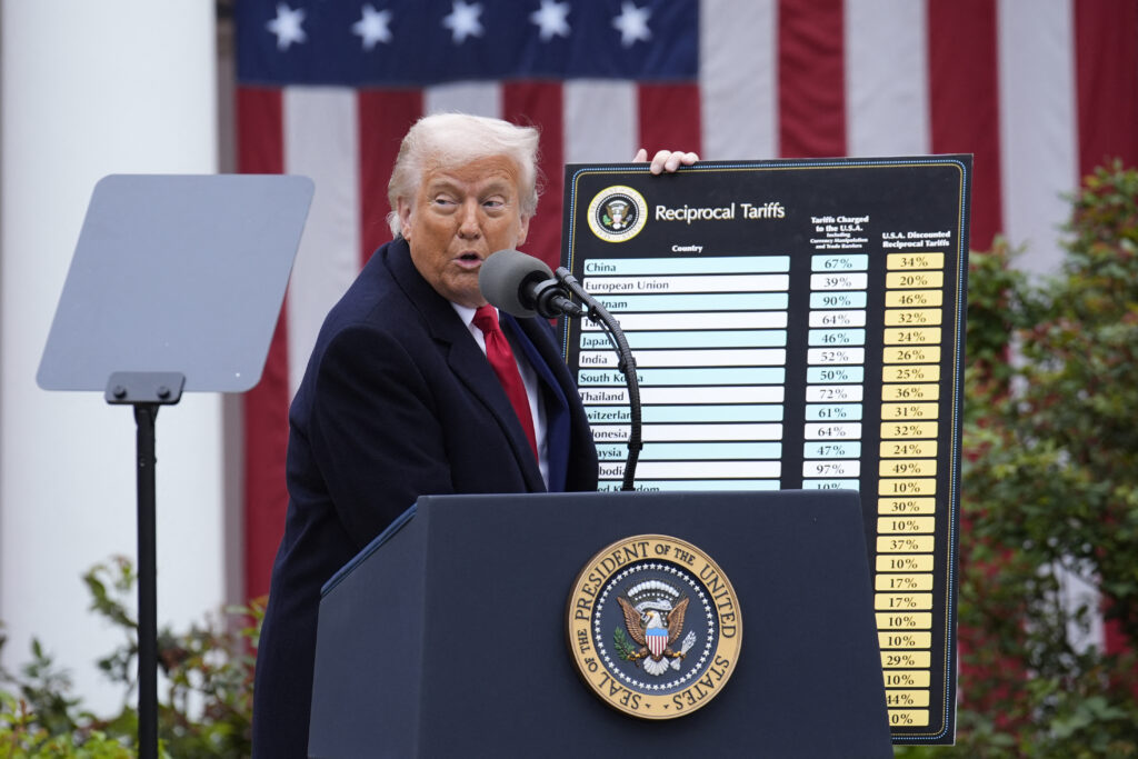 Economia SUA s-a contractat pentru prima dată din 2022, pe fondul tarifelor impuse de Trump