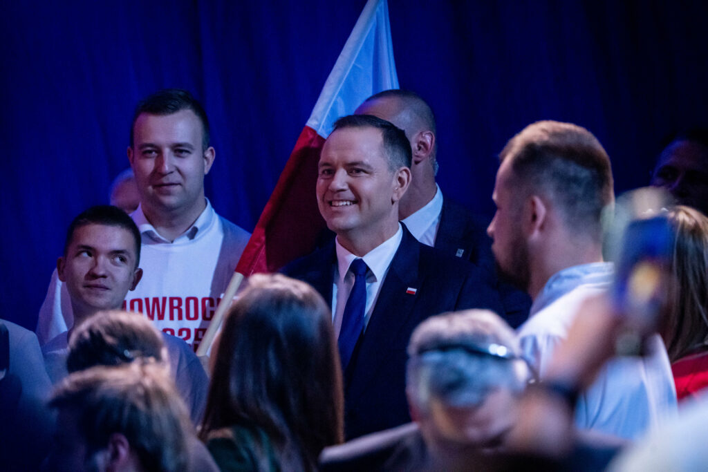 Trump l-a primit în Biroul Oval pe candidatul naționalist la alegerile prezidențiale din Polonia
