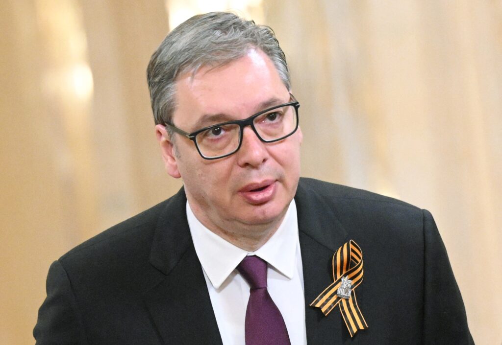 Președintele Serbiei declară că vrea să adere la UE, în ciuda vizitei la Moscova
