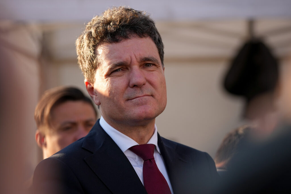 Rudele politicienilor, mafia imobiliară și lupta pentru justiție în România