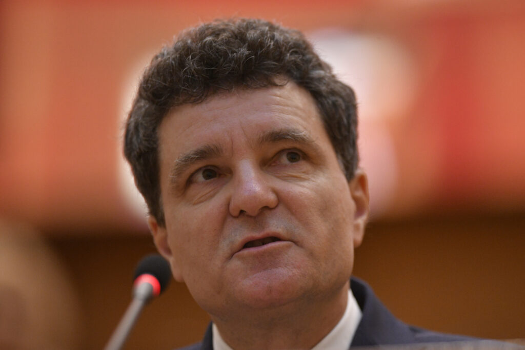 Președintele Nicușor Dan dialoghează astăzi cu liderii politici pe teme economice și politice.