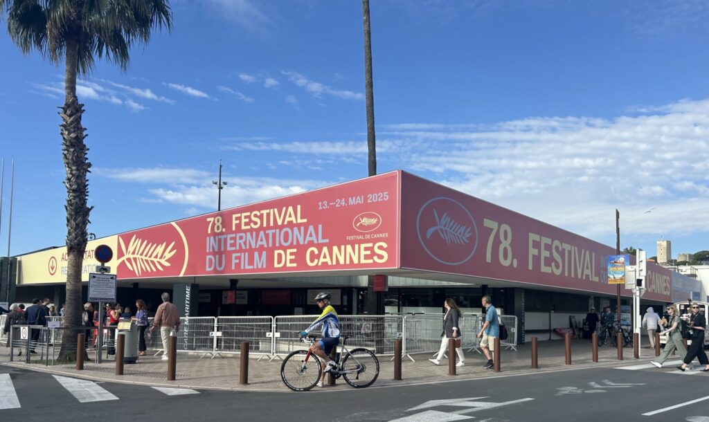 Singurul fotograf român acreditat la Cannes – Cristian Radu Nema a fost recompensat cu premiul „Photography Artist”
