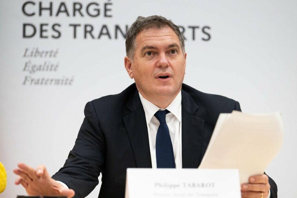 Francezii au început să se sature de grevele celor de la căile ferate, spune ministrul transporturilor