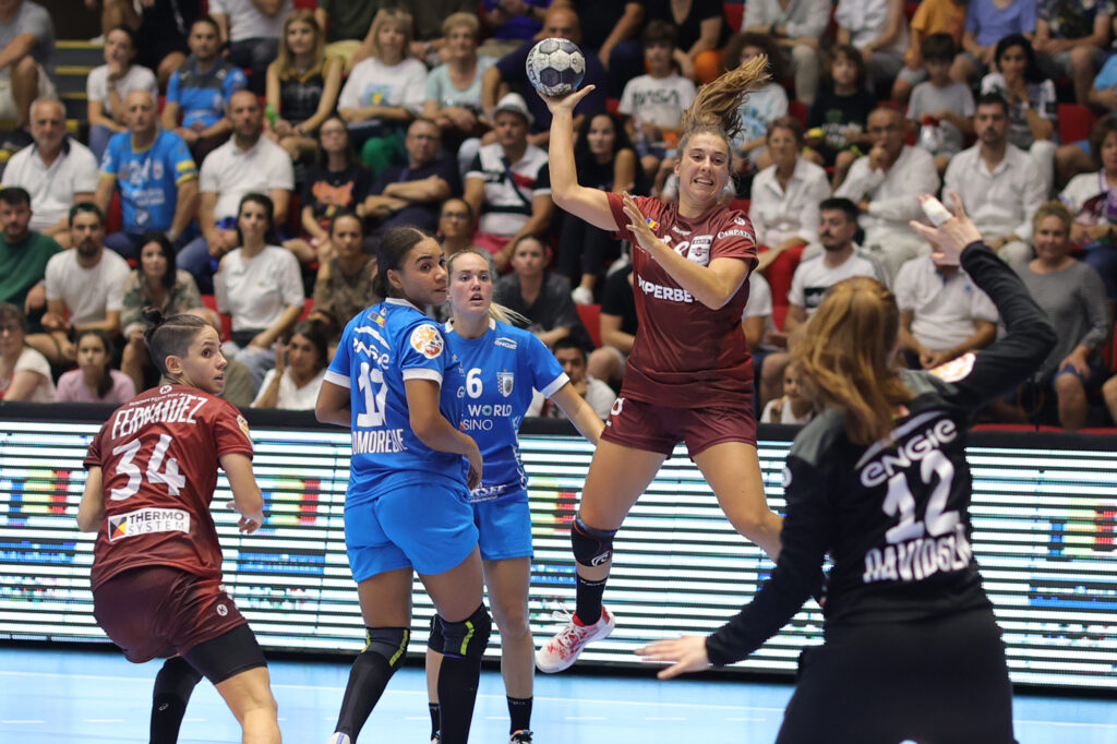 Handbal feminin: Gloria Bistrița a transferat o extremă din Naționala Spaniei