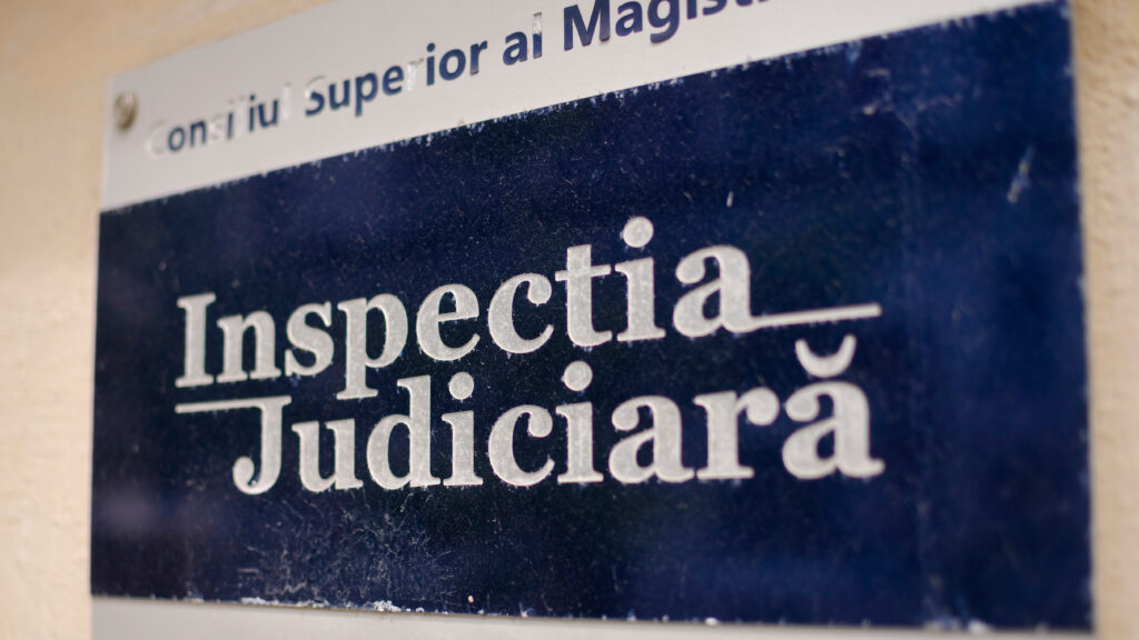 Antrenor din Râmnicu Vâlcea, arestat pentru violarea unei eleve