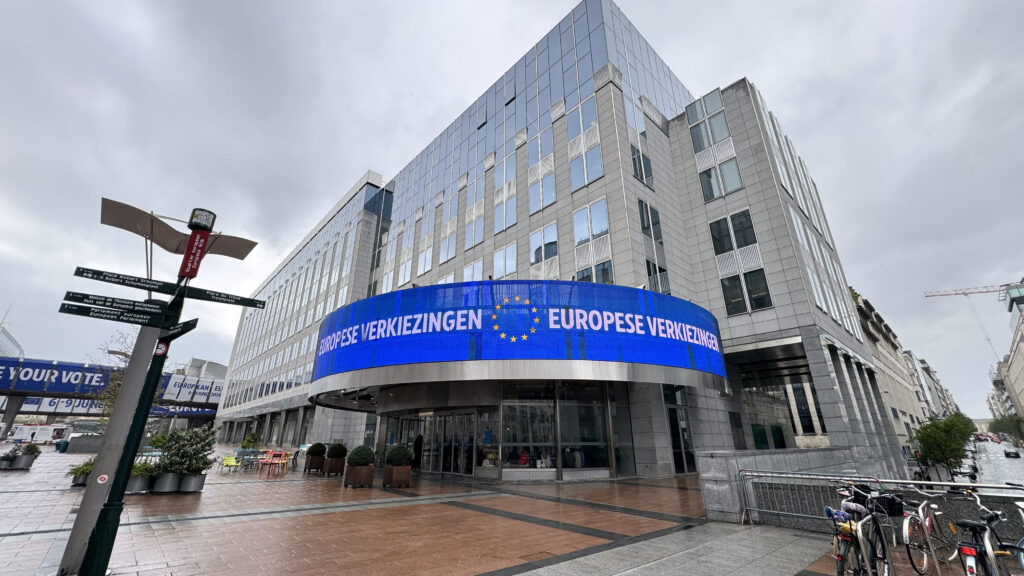 „Loja Huawei” de pe stadionul Anderlecht, scenă a unui scandal european de corupție