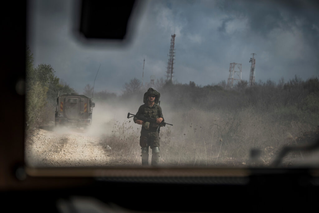 Palestinieni forțați să fie scuturi umane de armata israeliană în Gaza