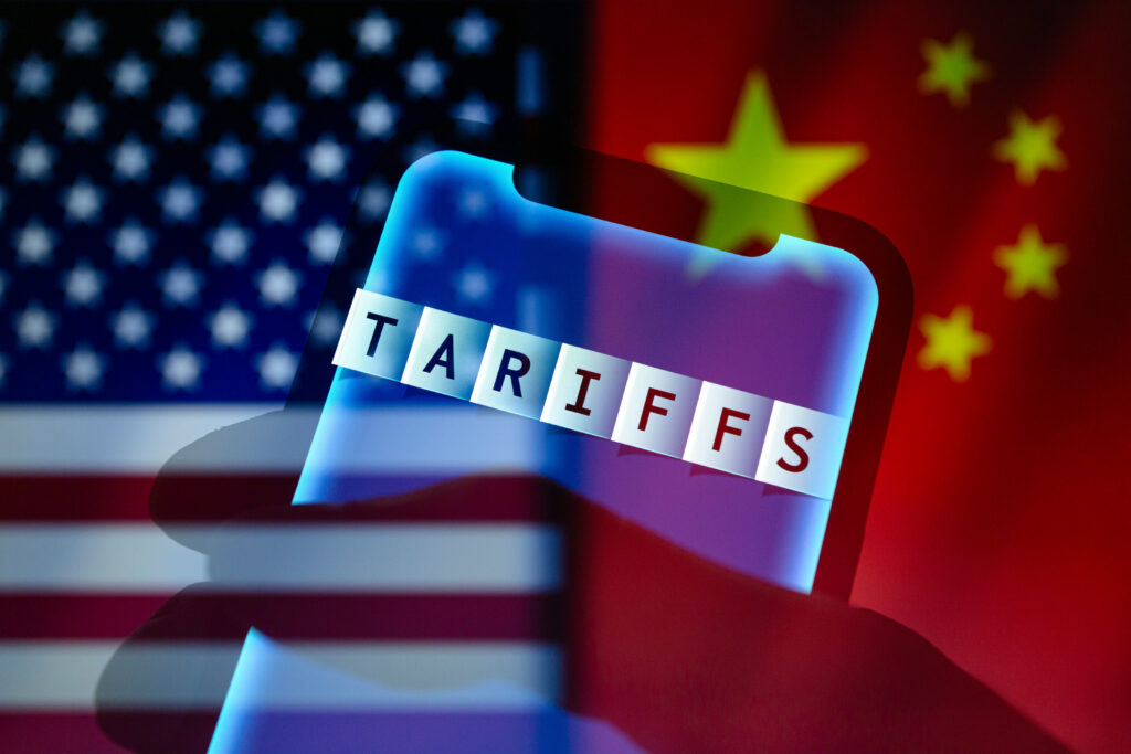 Statele Unite suspendă unele dintre taxele vamale punitive, impuse Chinei în ultimele săptămâni