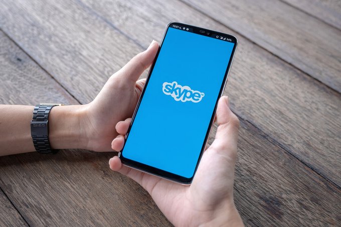 Microsoft Integrează Complet Skype în Teams După 20 de Ani de Revoluție în Comunicații Digitale