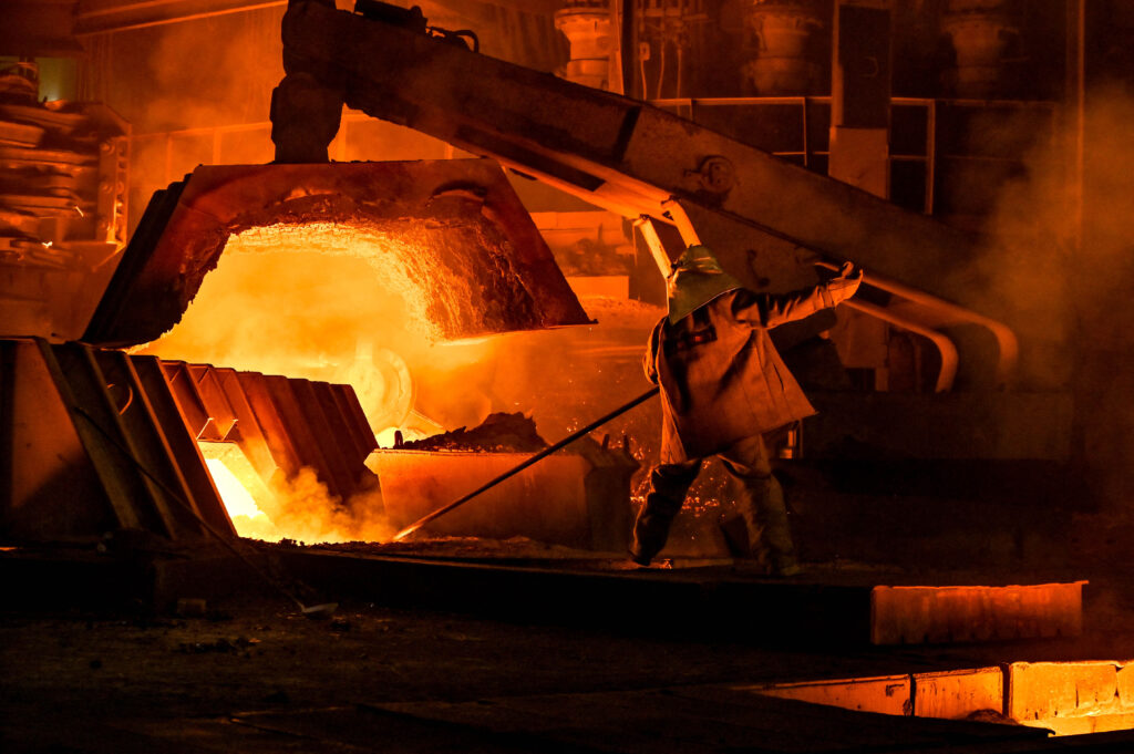 Tariful pentru oțel majorat de Trump afectează mai mult industria americană decât Europa