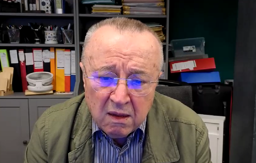 Ion Cristoiu: De la avionul privat de lux la mersul în patru labe