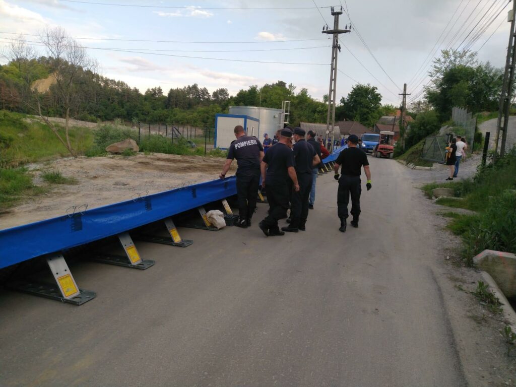 Pericol de prăbușire la Salina Praid: 45 de gospodării au fost evacuate de urgență