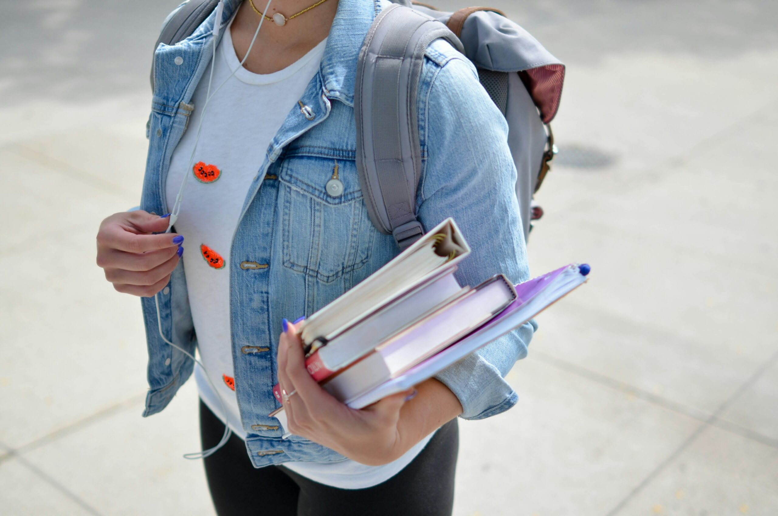 New rules for student scholarships: Granted only during the course period