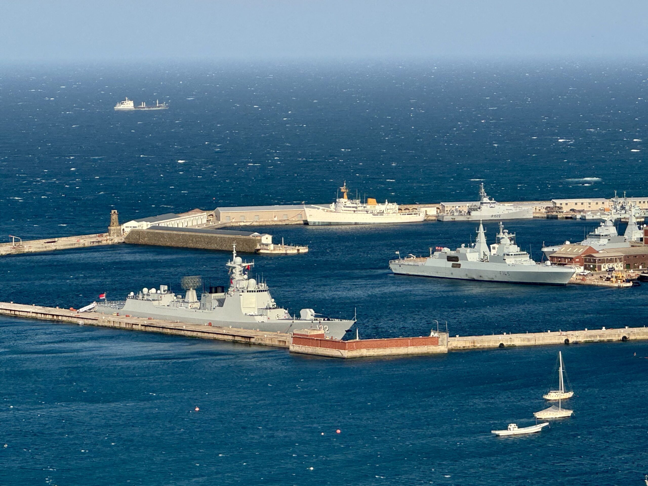 SUA a pregătit lângă Iran cea mai mare putere aeriană de la invazia Irakului din 2003 . Trump a dat un ultimatum Teheranului