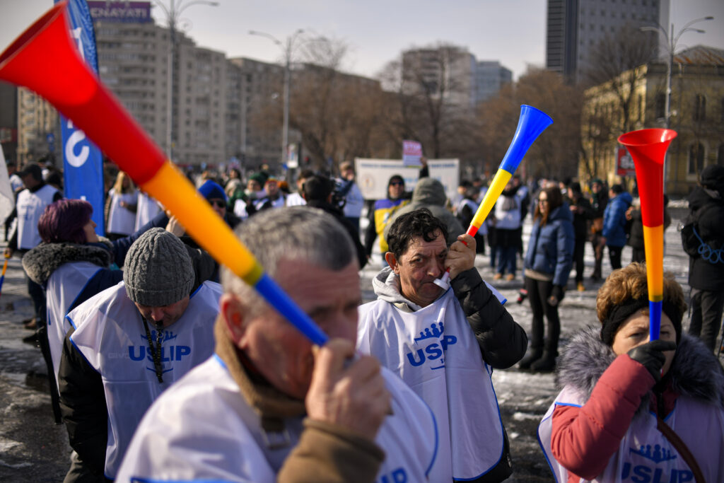 Sindicatele resping actuala formă a proiectului Legii salarizării