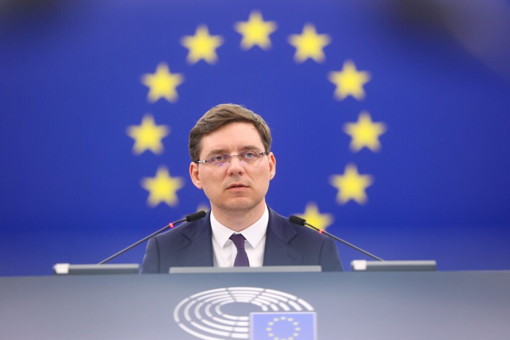 Victor Negrescu: PE va adopta azi rezoluția privind incursiunile dronelor în România și în alte state