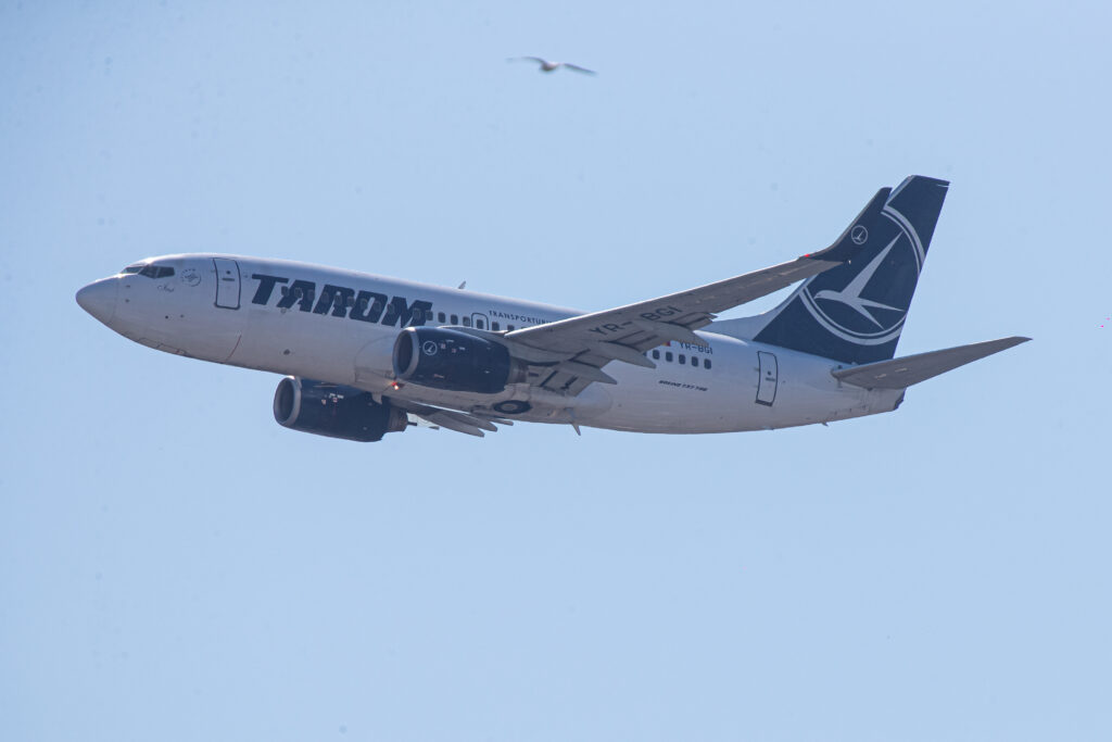 Acord pentru TAROM: Aport de capital și buget amânat