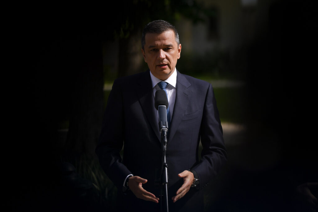 PSD anunță acțiuni în instanță împotriva Guvernului Bolojan. Atac la adresa premierului interimar. PSD: „Guvernul demis a ales să sfideze Constituția”