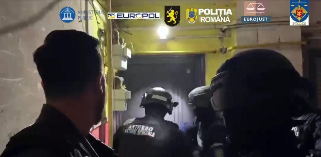 Operațiune Majoră: Capturarea Rețelei de Fraudă Financiară