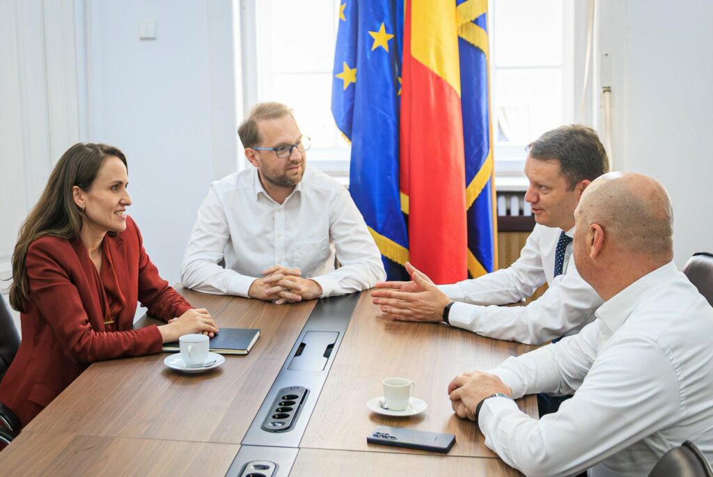 Siegfried Mureșan și Ilie Bolojan, întâlnire cu Dominic Friz înainte de discuția de la Cotroceni