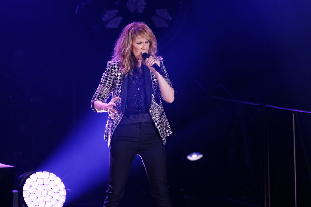 VIP-uri din toate colțurile lumii la primul spectacol de al Paris al lui Céline Dion