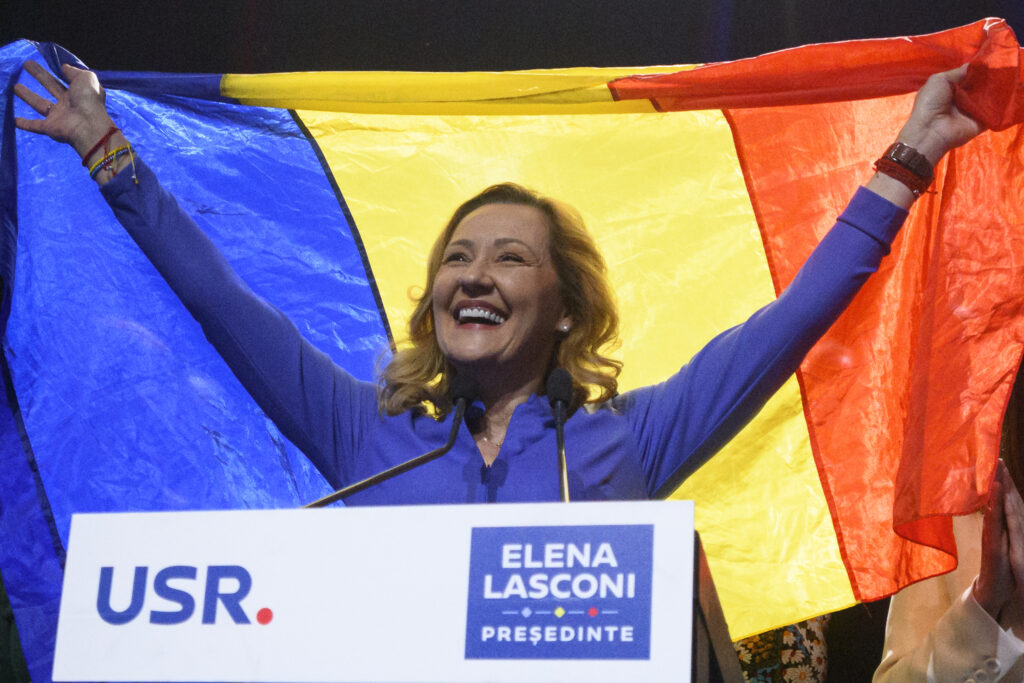 Elena Lasconi, despre „Turul doi, înapoi”: Este o vrăjeală care ține la popor