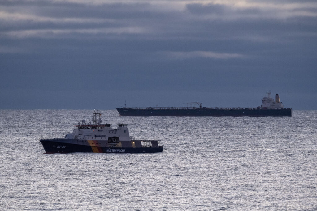 Alertă în Marea Baltică: Rusia își afișează tot mai agresiv forța navală
