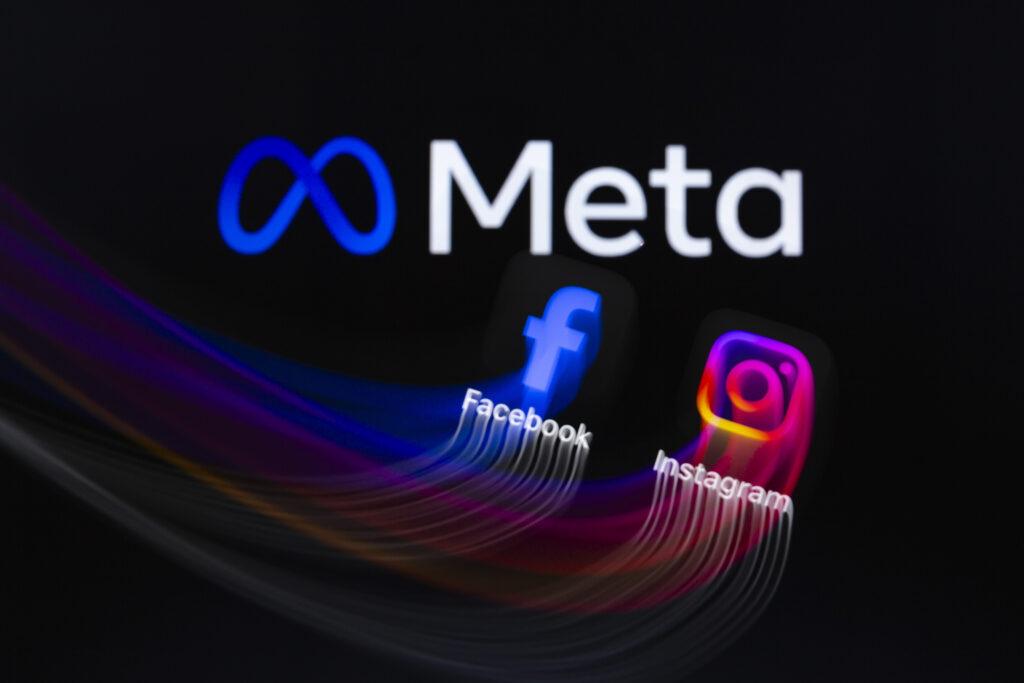 Meta pierde o primă bătălie în instanță. Procesul privind dependența copiilor de Facebook și Instagram merge mai departe