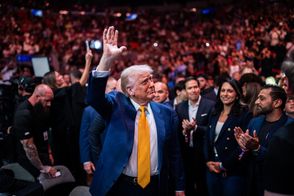 Încă doi suspecți au fost arestați în dosarul complotului care viza gala UFC organizată de Donald Trump la Casa Albă