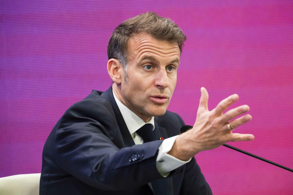 Macron confirmă că Franța va trimite Ucrainei rachete interceptoare. Apel către aliați pentru sprijin