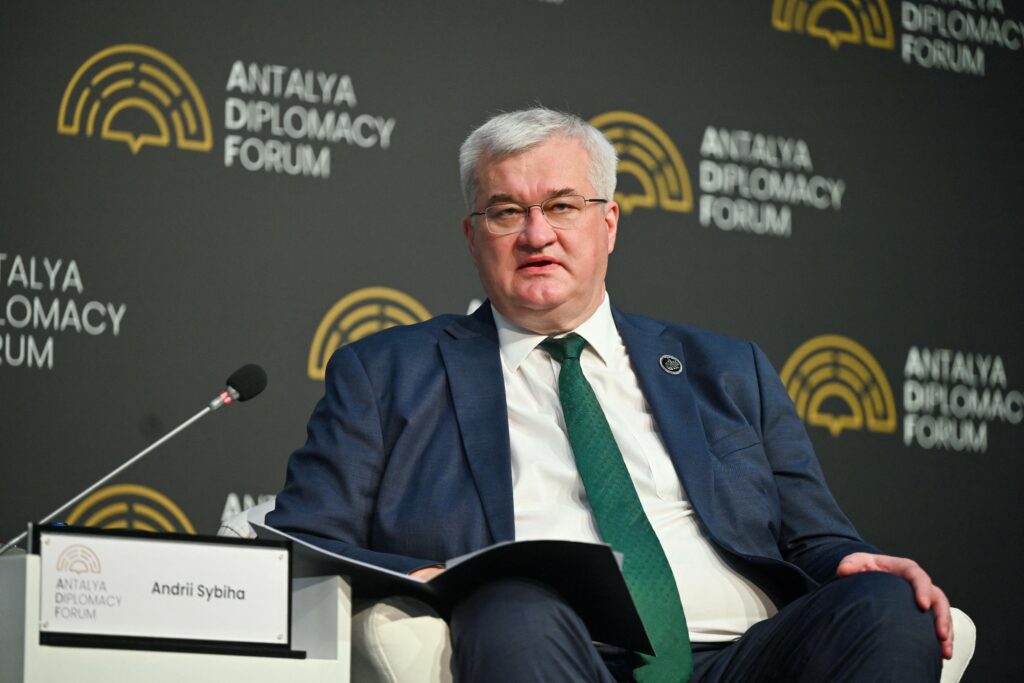 Ucraina urmărește atent situația din Belarus. Ministrul de Externe: „Nu ne așteptăm ca ei să ia parte la război”