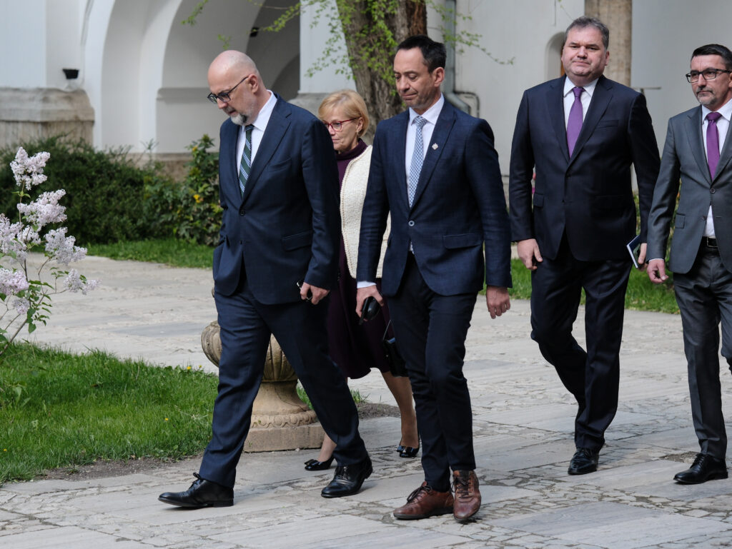 UDMR propune două scenarii de guvernare: „Bolojan nu mai poate fi premier. PNL-ul să fie mai flexibil”