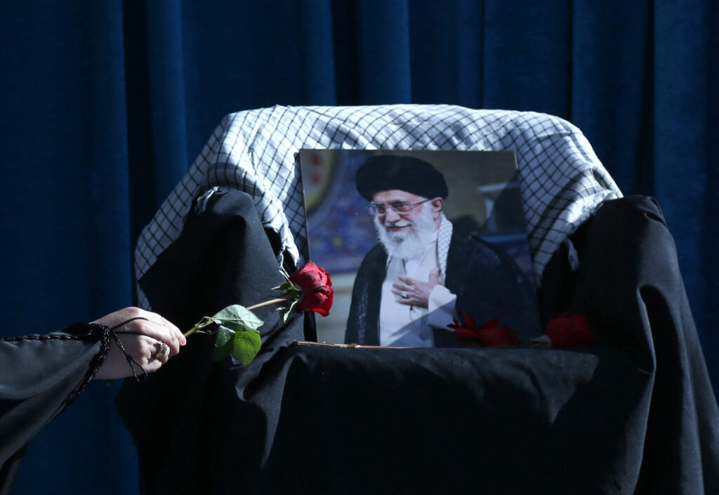 Înmormântarea Ayatollahului Khamenei: Detalii și tradiții