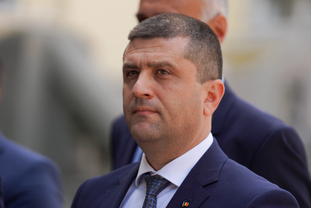 Radu Miruță anunță semnarea contractului pentru primele sisteme antiaeriene SHORAD-VSHORAD, „scut de protecție” pentru Armata Română