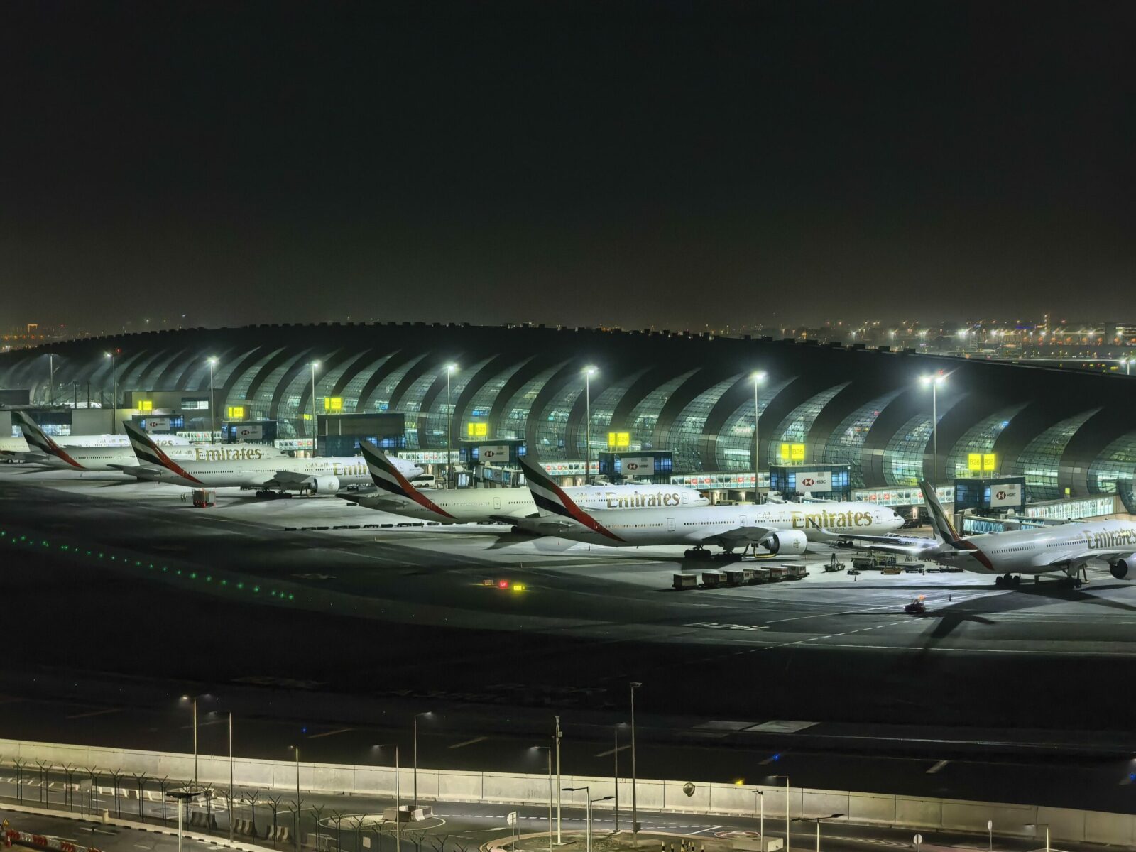 Aeroportul Internațional Al Maktoum din Dubai, 2032