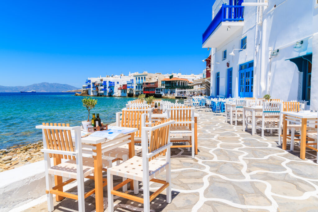 Operațiune de amploare în Salonic și Mykonos: 17 arestări. Droguri și arme confiscate