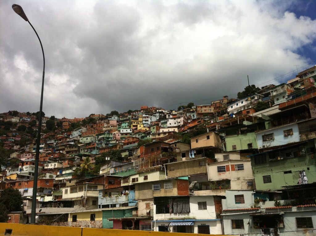 Cutremur puternic în Venezuela / A fost emisă o avertizare privind posibile valuri de tsunami în zona Caraibelor